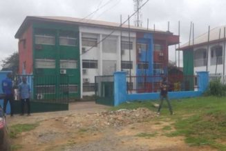 Governor Ayade, APC take over PDP secretariat in Cross River