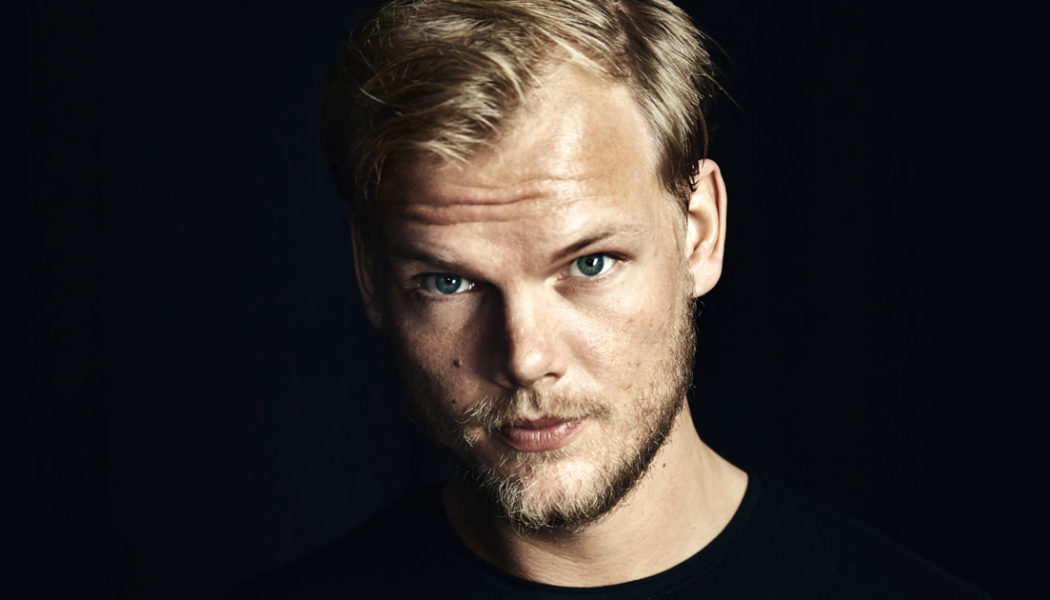 Here’s a Dreamy 95-Minute Mix of Avicii Piano Covers for World Meditation Day