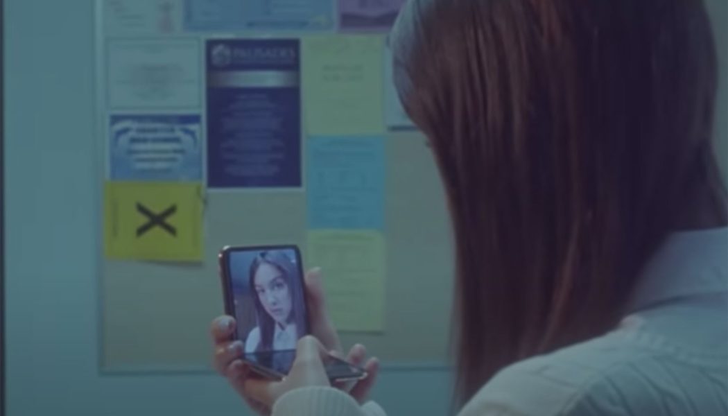 Here’s the Phone Olivia Rodrigo Was Using in Her ‘Good 4 U’ Video