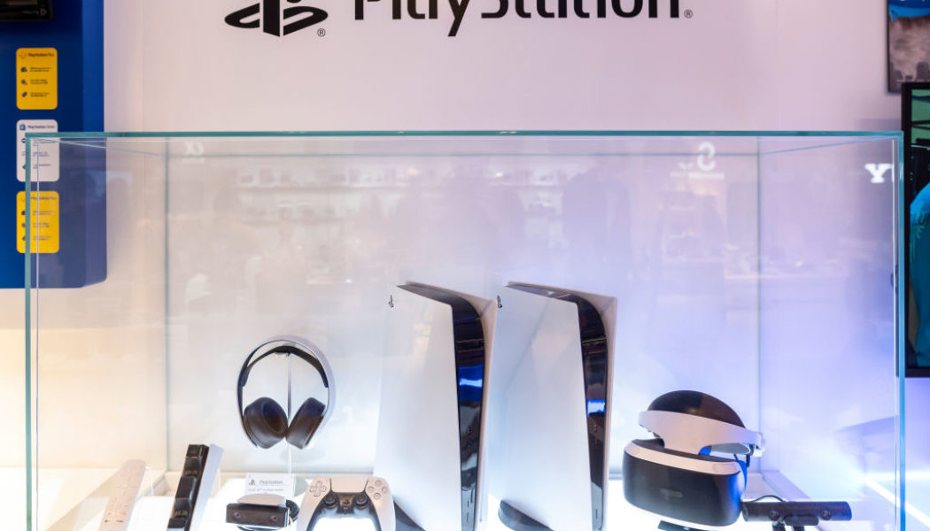HHW Gaming: Sony Acknowledges The PS5 Supply Struggle Will Continue Throughout 2021