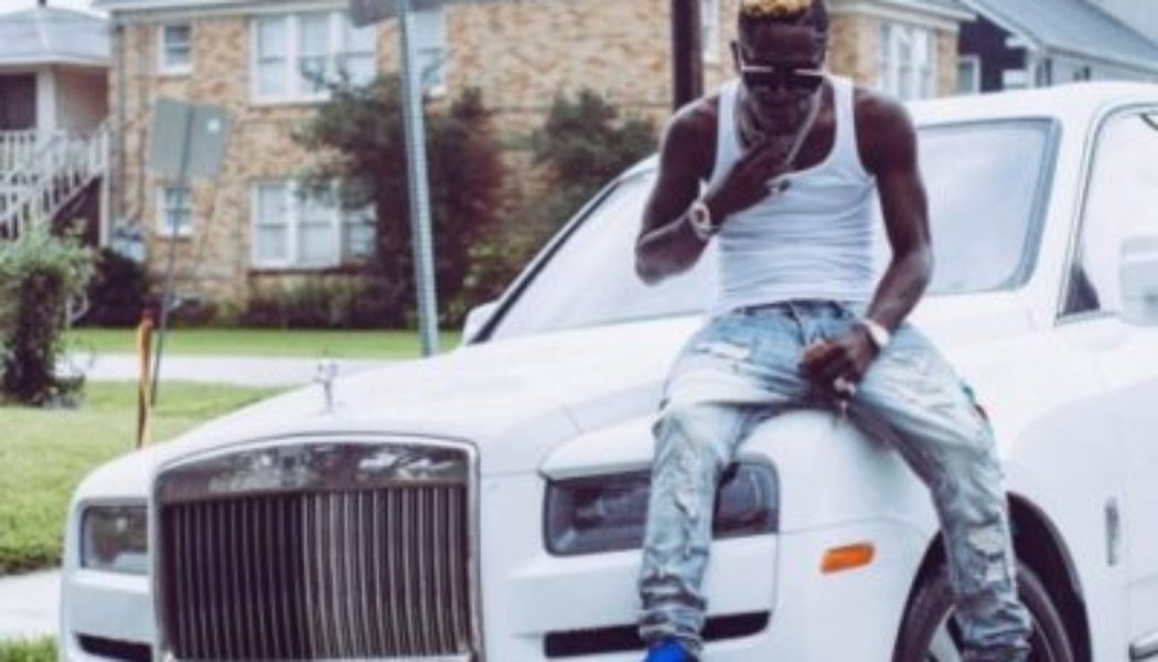 “I Don’t Use My Father’s Money For Hype” – Shatta Wale Shades Davido, Flaunts New Roll Royce