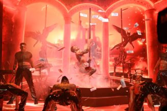 Lil Nas X Rips His Pants on ‘SNL’ While Pole Dancing During ‘Montero (Call Me By Your Name)’: Watch