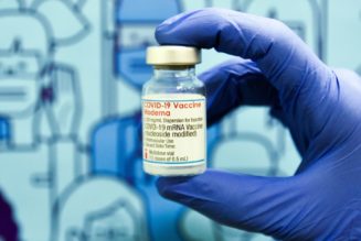 Moderna says its COVID-19 vaccine is effective in teens