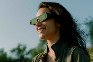 Snap’s new Spectacles let you see the world in augmented reality