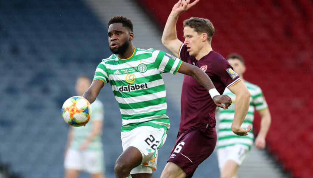 23-yr-old informs friends that he is joining Leicester City this summer