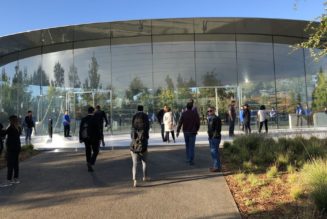 Apple rubberstamped Trump’s request to secretly scoop up data on two members of Congress