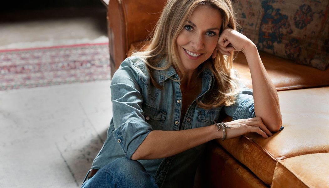 Back to the Hits: Sheryl Crow Revisits The Rises of Her 7 Solo Top 20 Singles on the Hot 100