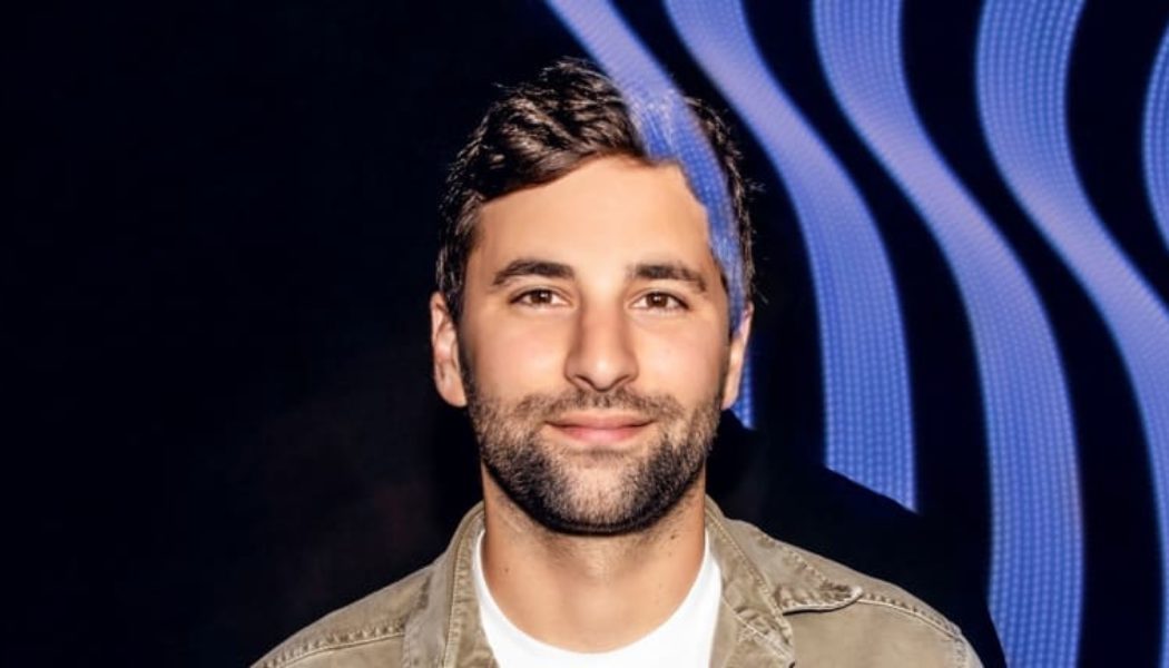 Lane 8 Celebrates Summer 2021 With Dreamy 4-Hour Mixtape: Listen