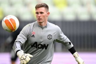 Manchester United ready to listen to offers for Dean Henderson