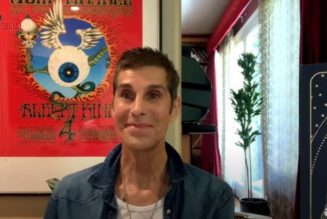 PERRY FARRELL Says One More JANE’S ADDICTION Album Before He Dies ‘Would Be Awesome’