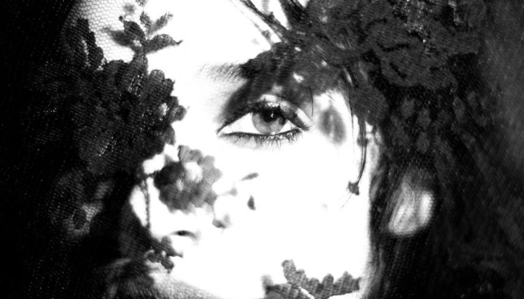 Poppy Releases New Single ‘Her’ With Stop-Motion Video