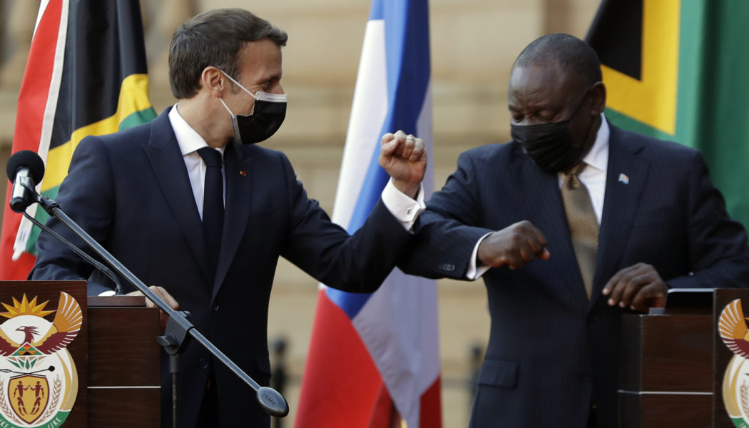 Ramaphosa, Macron Announce “Landmark” Plan to Produce mRNA Vaccines in South Africa
