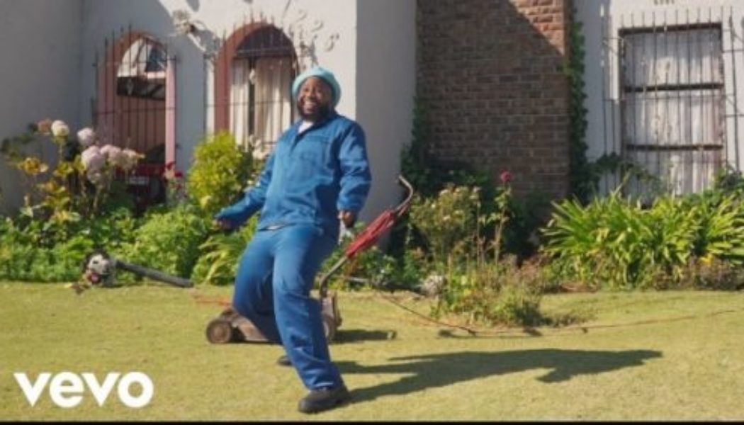 VIDEO: Cassper Nyovest – Siyathandana ft Abidoza, Boohle