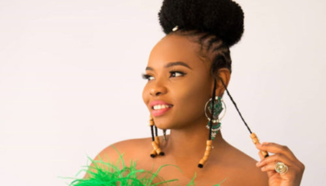Yemi Alade Bags Award From United African DJ’s