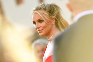 Britney Spears Calls Out Her Dad, Sister and Critics of Her Living Room Dance Videos