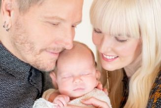 Ex-GUNS N’ ROSES Drummer MATT SORUM And Wife Welcome First Child