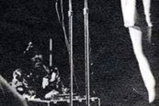 Jimi Hendrix’s Personal Recording of 1968 Joni Mitchell Concert Included in New Box Set