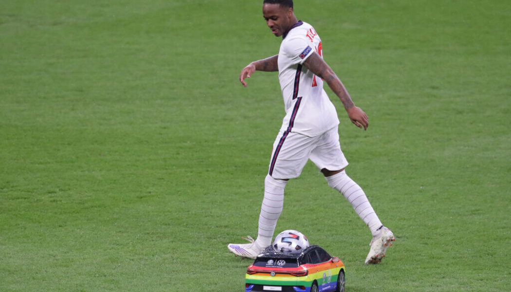 Manchester City prepare fresh deal for resurgent English forward