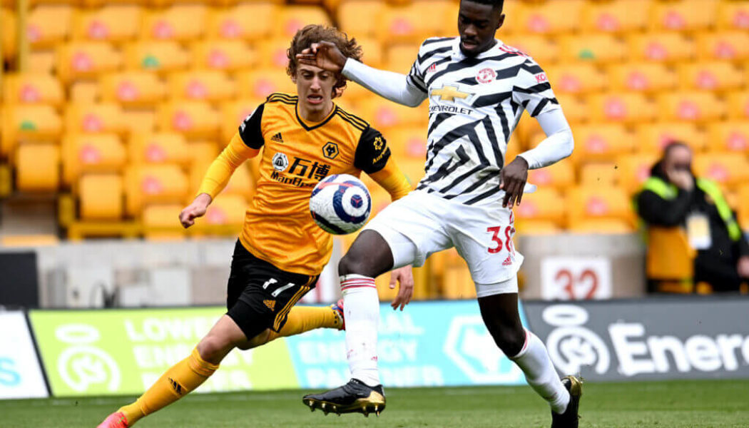 Newcastle monitoring 23-year-old’s situation, Bruce has worked with him before