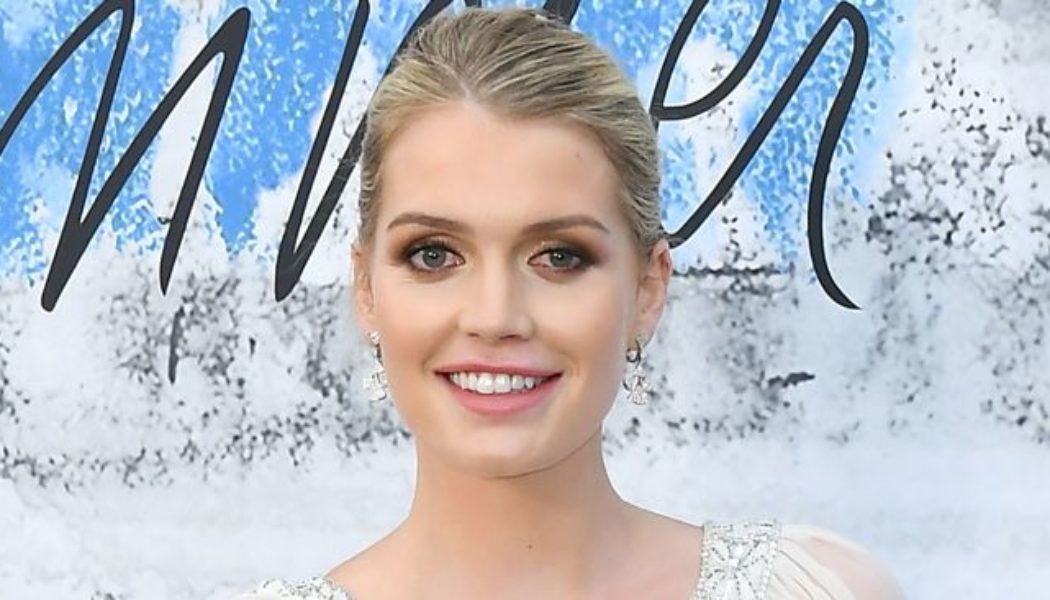 Princess Diana’s Niece Just Got Married in a Victorian-Inspired Wedding Dress