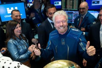 Richard Branson aims to fly to space before Jeff Bezos, Virgin Galactic confirms