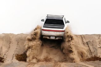 Rivian raises another $2.5 billion as it looks to build a second factory