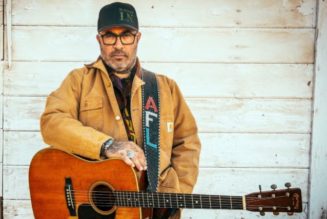 STAIND’s AARON LEWIS Tops ‘Hot Country Songs’ Chart With Controversial New Single, ‘Am I The Only One’