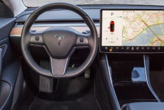 Tesla finally begins shipping ‘Full Self-Driving’ beta version 9 after a long delay