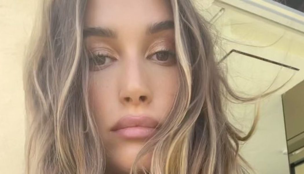 The 4 Best Summer Hairstyles, According to Hailey Bieber’s Hairstylist