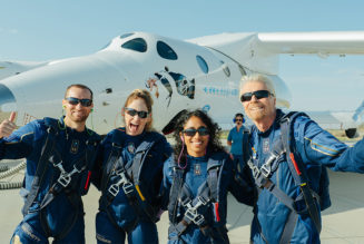 Virgin’s Richard Branson Reaches Stars in Watershed Moment for Space Tourism