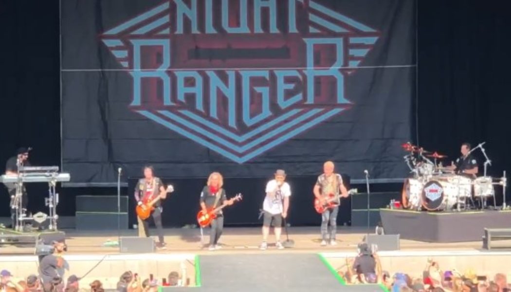 Watch COREY TAYLOR Join NIGHT RANGER On Stage At ROCK FEST To Perform ‘Don’t Tell Me You Love Me’
