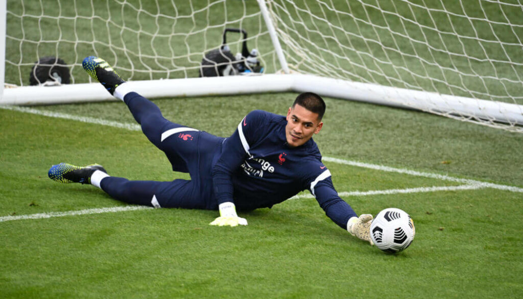 West Ham are close to finalizing the transfer of 28-yr-old this summer