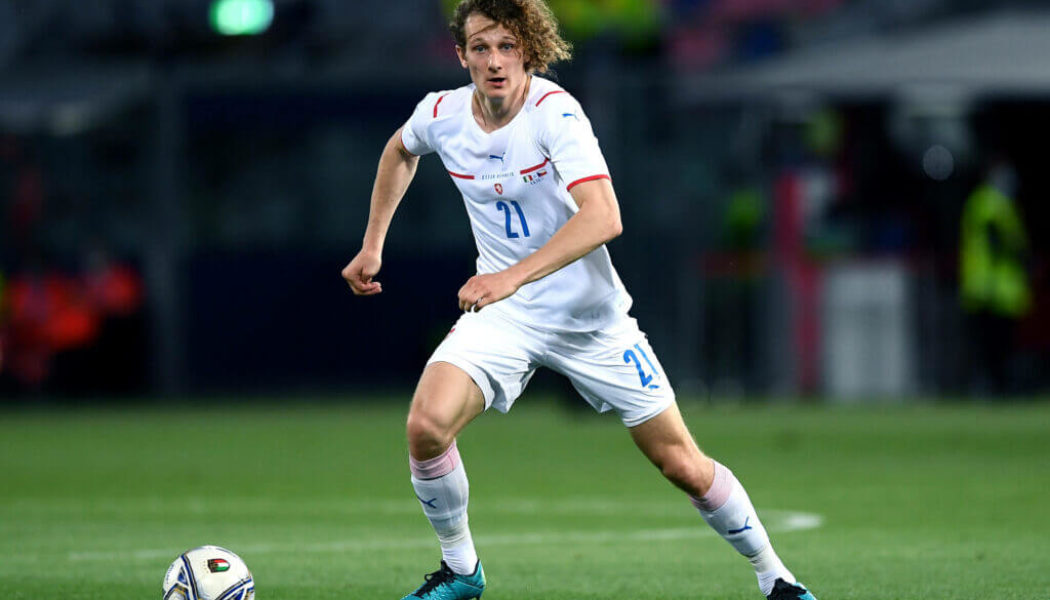 West Ham United planning fresh move for defensive midfielder with 22 international caps – report