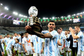 23-yr-old arriving in to London to seal Spurs move today, first part of medical complete