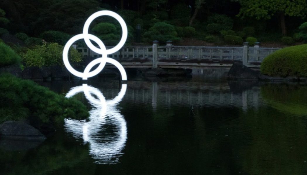 A Half-Submerged Sculpture Reflects the Divisive Sentiment Around Tokyo 2020