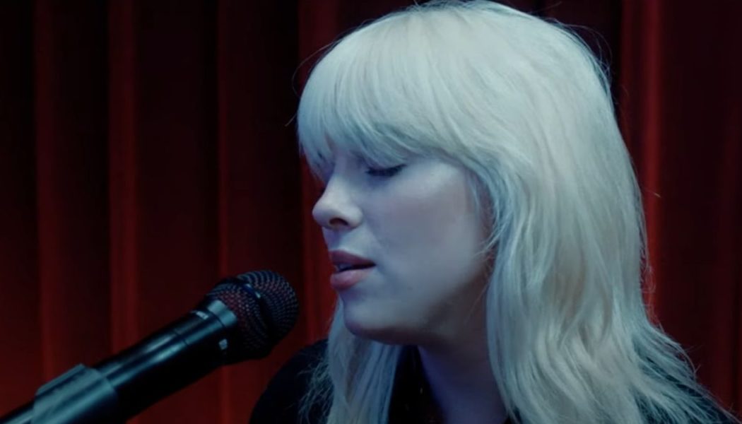 Billie Eilish Covers Julie London’s Version of “I’m in the Mood for Love” for BBC Radio 1’s Live Lounge: Watch