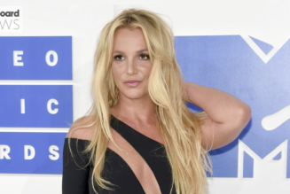 Britney Spears Basks in the ‘Fountain of Youth’ for Latest Topless Photo