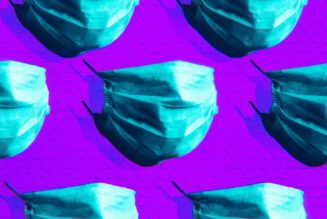 Facebook is requiring all US employees to wear masks in offices