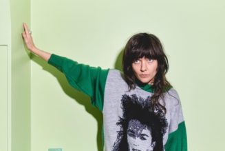 Hear Courtney Barnett’s Rollicking ‘I’ll Be Your Mirror’ Cover