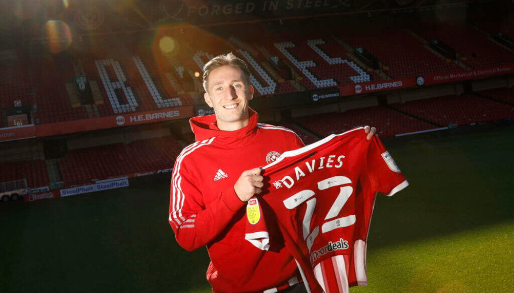 Henderson and Robertson react as Liverpool centre-back seals move