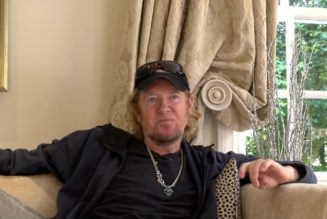 IRON MAIDEN’s ADRIAN SMITH Discusses Making Of ‘Senjutsu’ Album (Video)