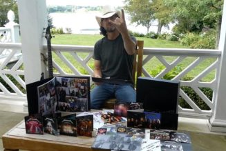 Jason Newsted Unboxes Metallica’s Super Deluxe “Black Album” Box Set: Watch