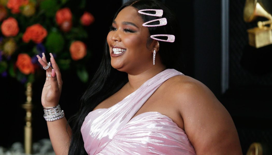 Lizzo Addresses Bullying, Says Black Women In Music ‘Suffer From the Marginalization the Most’