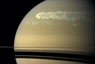NASA Spacecraft Reveal That Saturn Has a “Fuzzy” Core