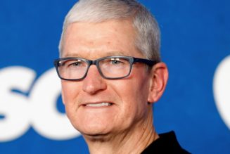 Tim Cook Received a $750 Million USD Bonus on His 10th Anniversary as Apple CEO