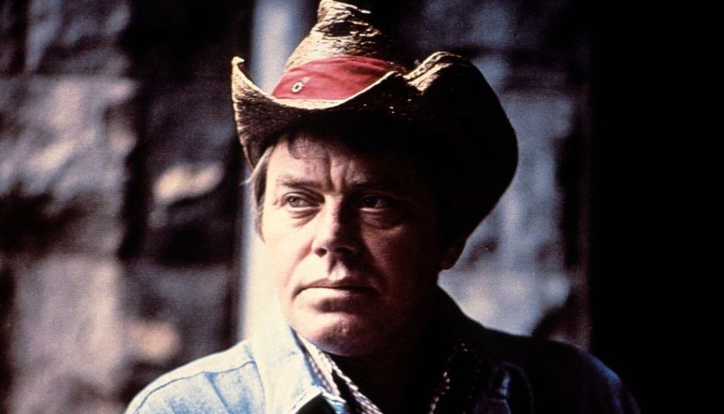 Tom T. Hall, Country Music Hall of Famer Known as ‘The Storyteller,’ Dead at 85