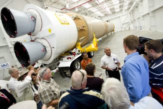 ULA stops selling its centerpiece Atlas V, setting path for the rocket’s retirement