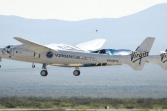 Virgin Galactic reopens ticket sales at $450K per seat