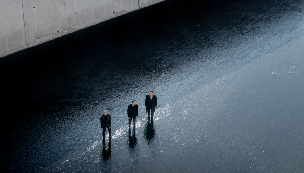 Watch RÜFÜS DU SOL’s Haunting “Alive” Red Rocks Performance on The Late Late Show with James Corden