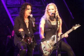 ALICE COOPER’s Band Returns To Live Stage For First Time In A Year And A Half (Video)
